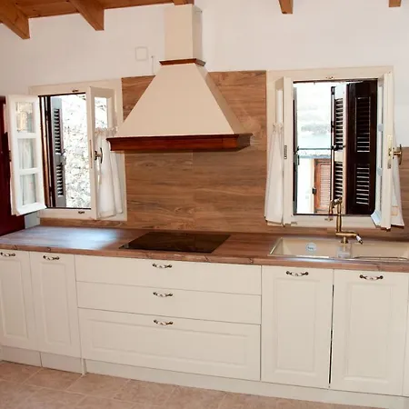 Villa Pyrgos Fassea Towerhouse Kardamyli