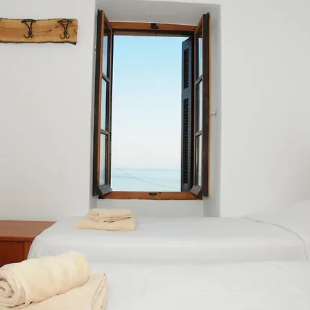 Pyrgos Fassea Towerhouse *