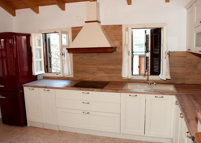 ヴィラ Pyrgos Fassea Towerhouse カルダミリ