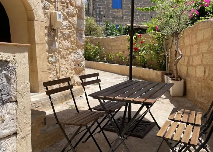 Villa Pyrgos Fassea Towerhouse *